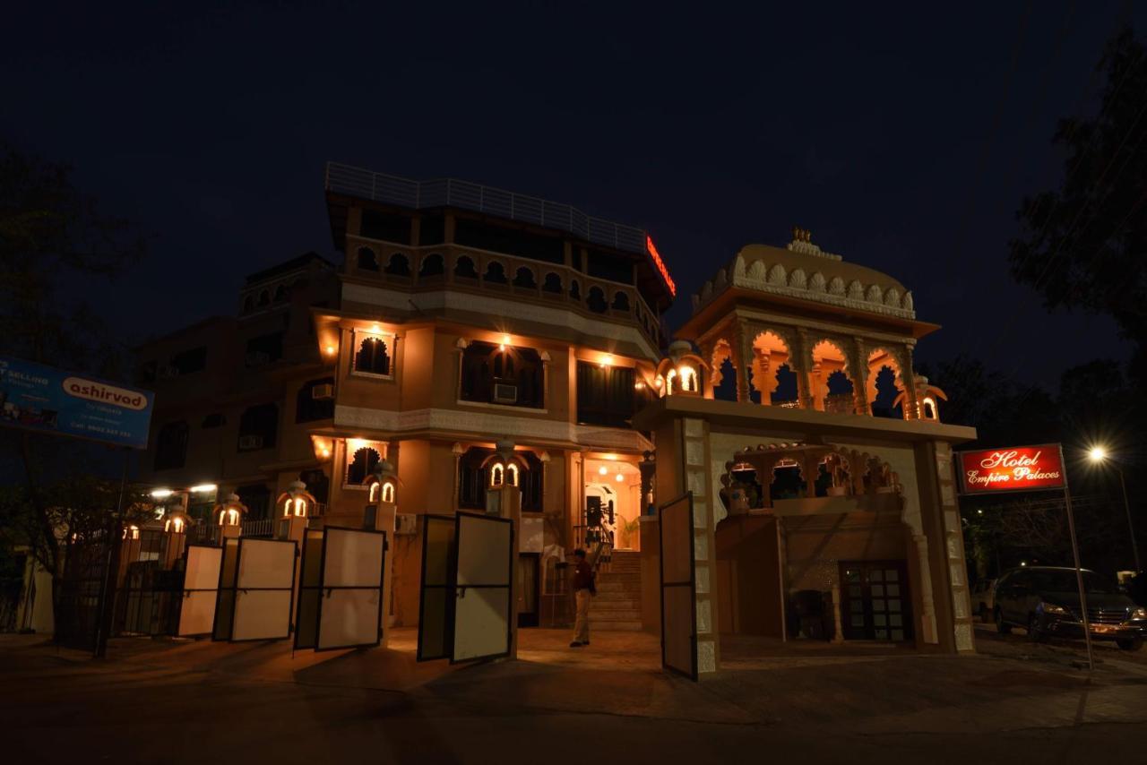 Empire Palace Hotel Udaipur Bagian luar foto